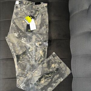 Men's Cargo Pants in Gray Camouflage - (Brand Unspecified)